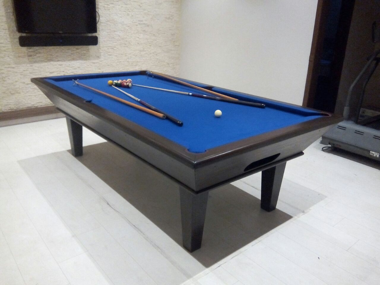 Billiard Tables Manufacturer | Dolphin Snooker Industry